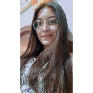 Meet your Posher, Manuela